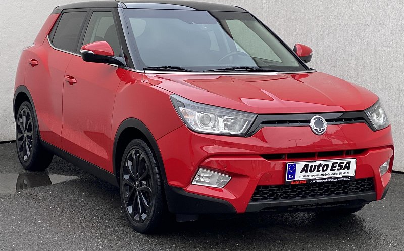 Ssangyong Tivoli E Xgi Benz N Autobazar Autoesa