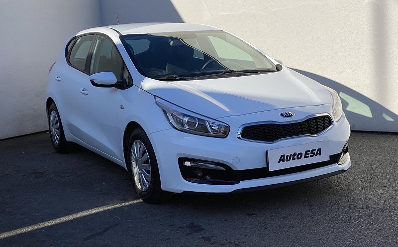 Kia Ceed Cvvt Benz N Autobazar Autoesa