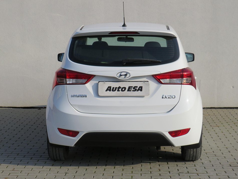 Hyundai Ix20 1.6i 