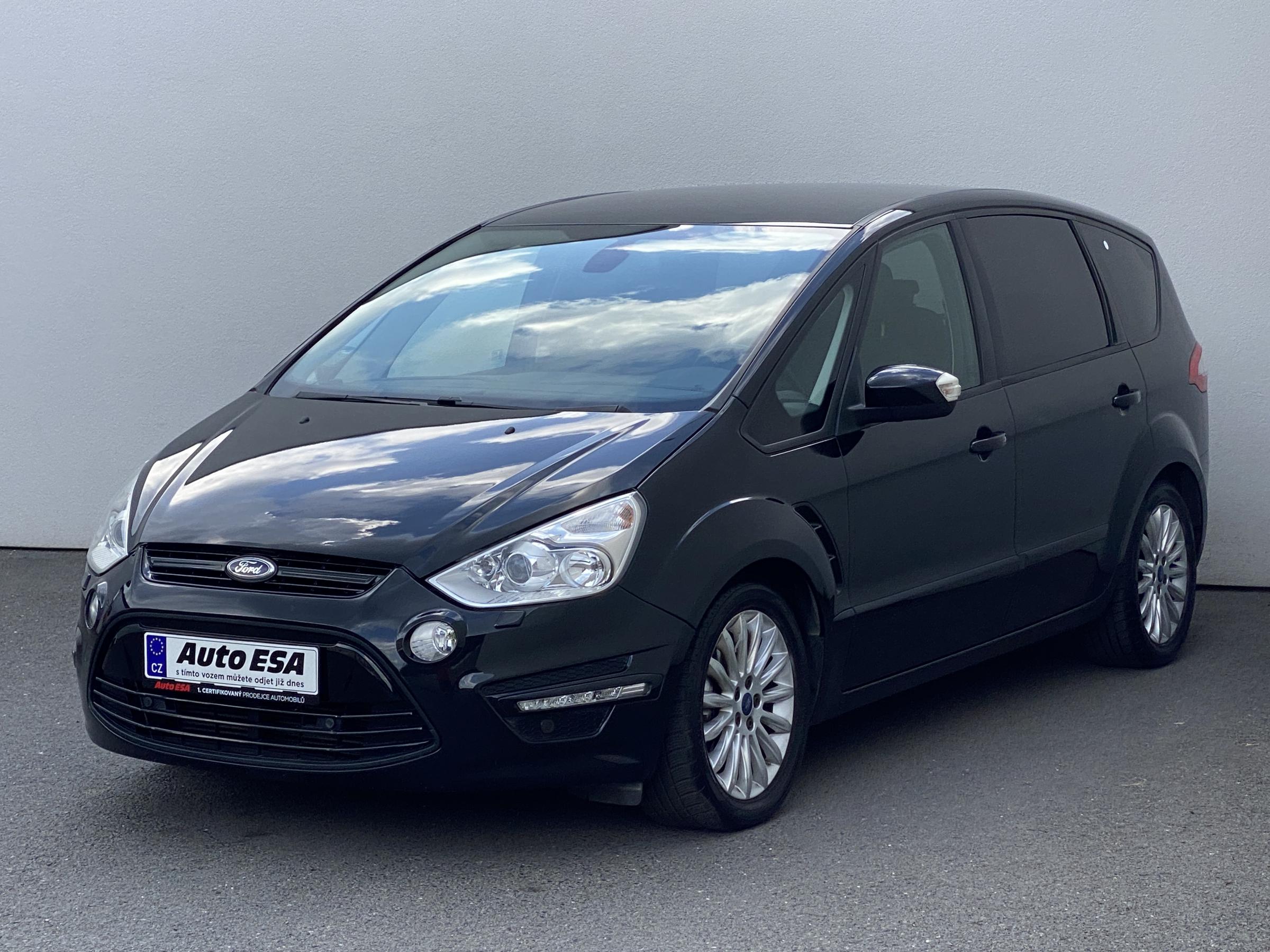 Ford S-MAX, 2014 - pohled č. 3