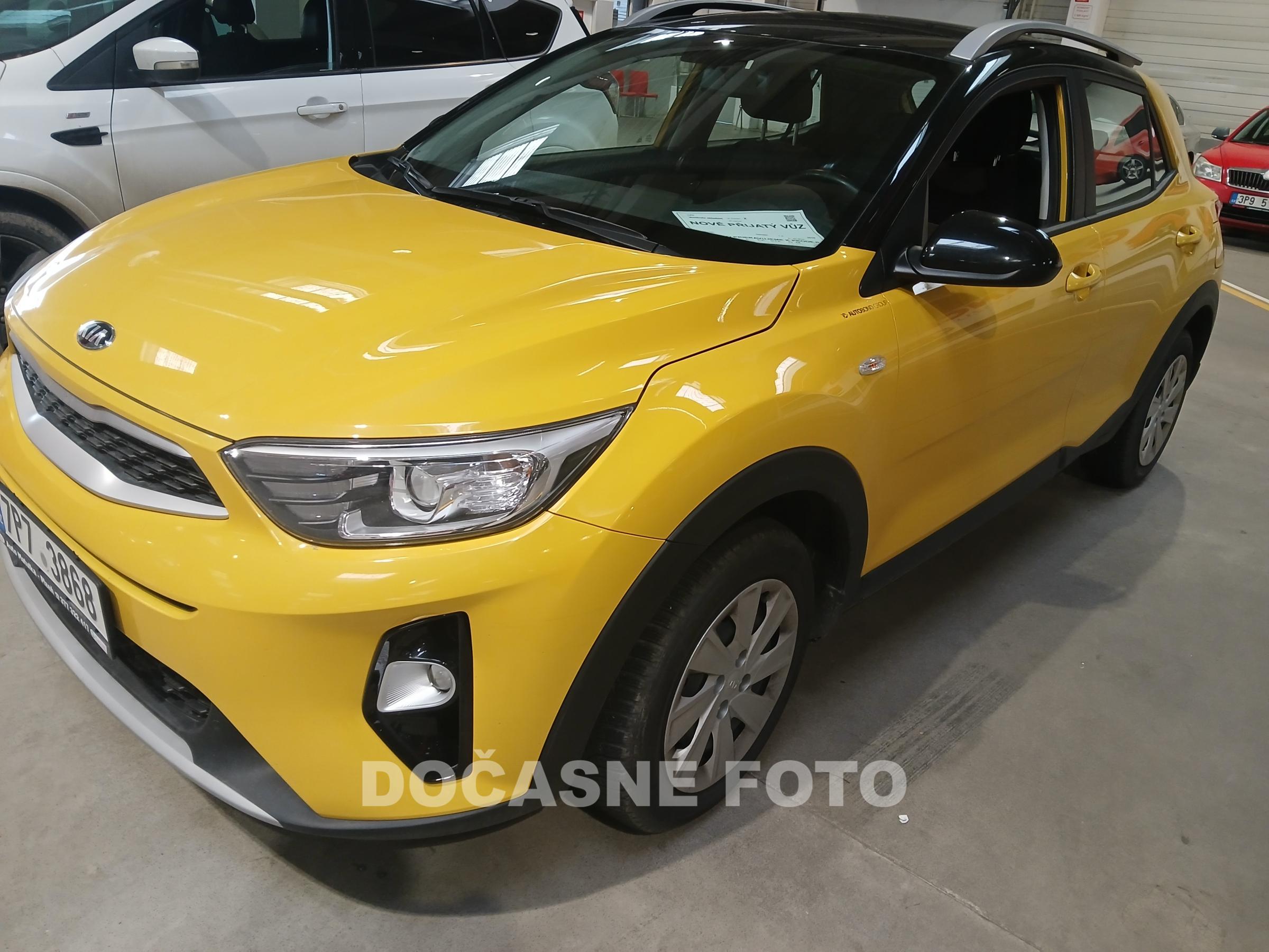 Kia Stonic, 2019 - pohled č. 3