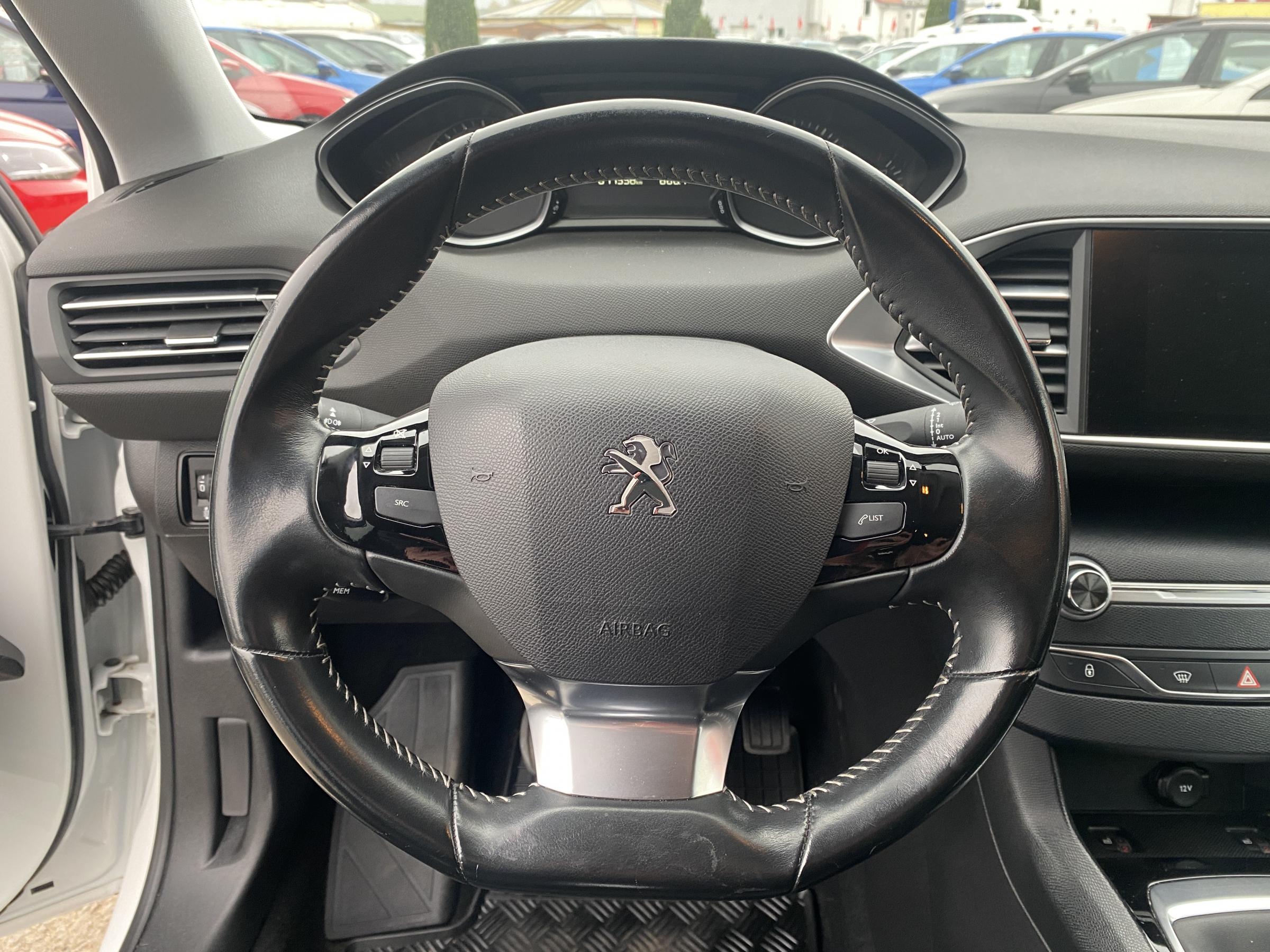 Peugeot 308, 2019 - pohled č. 14