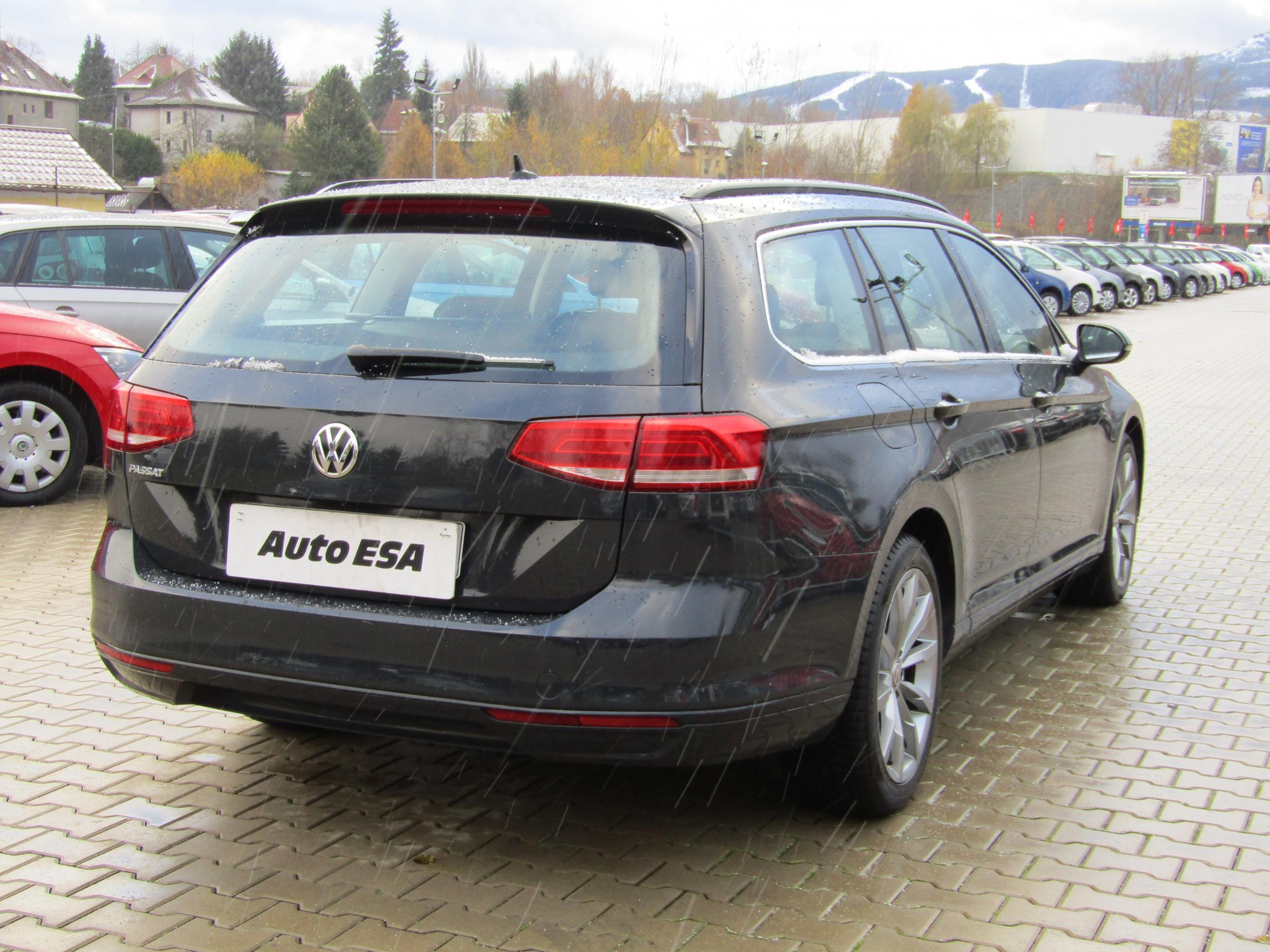 Volkswagen Passat, 2019 - pohled č. 4