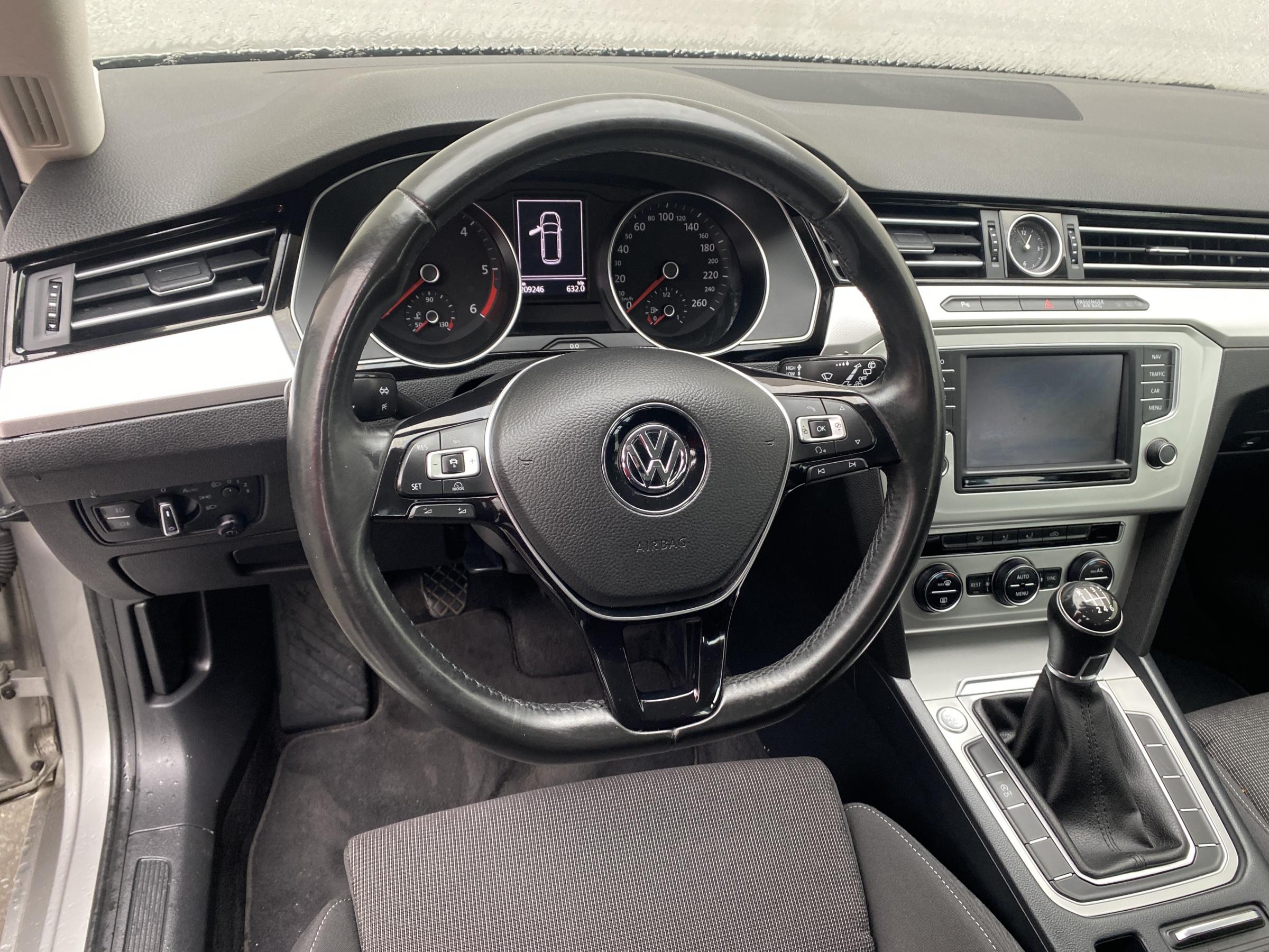 Volkswagen Passat, 2015 - pohled č. 15