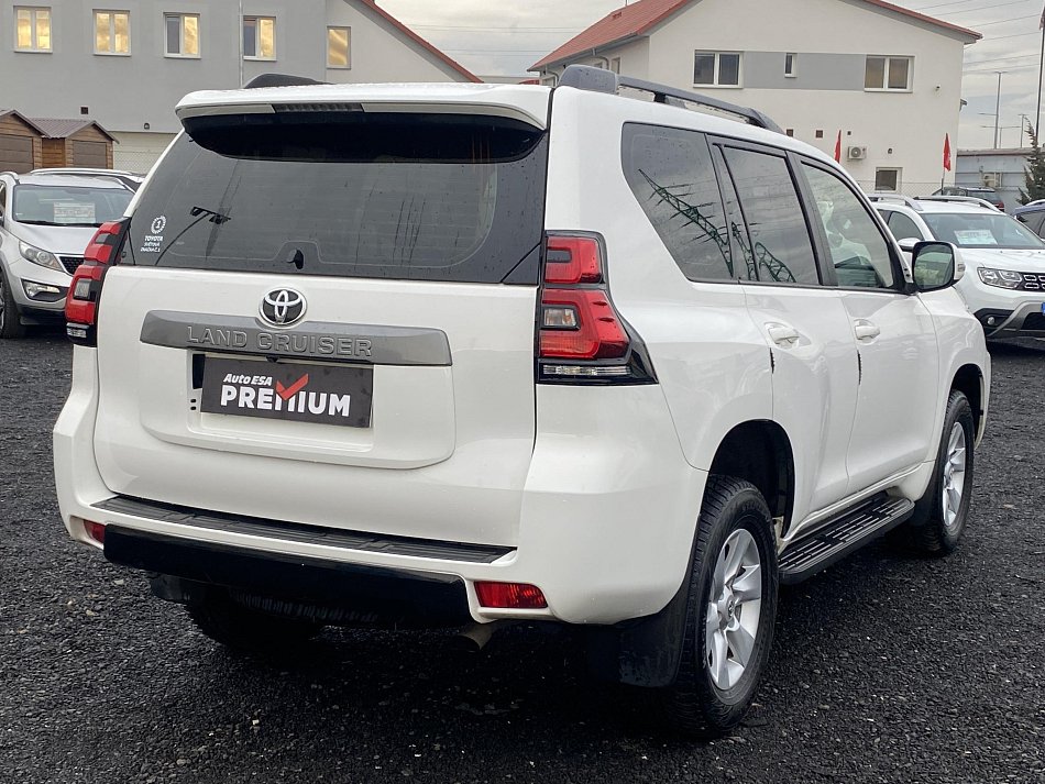 Toyota Land Cruiser 2.7d 