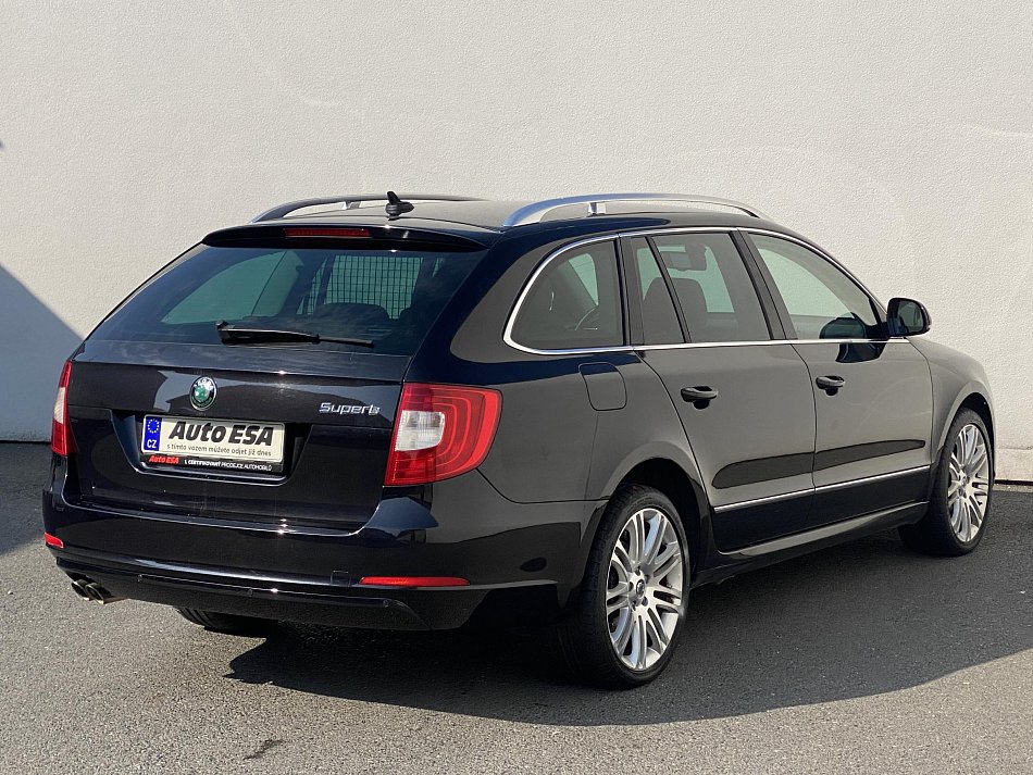 Škoda Superb II 2.0TDi Elegance 4X4