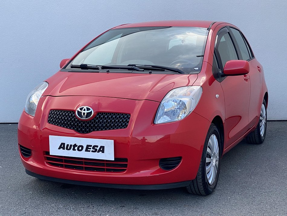 Toyota Yaris 1.3 VVT-i Sol