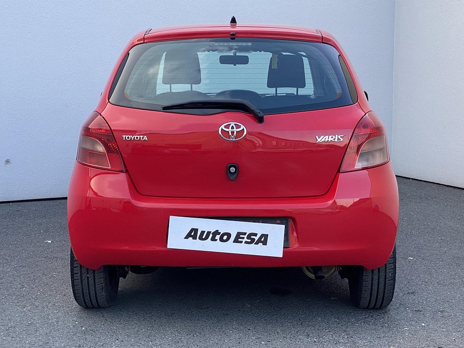 Toyota Yaris 1.3 VVT-i Sol