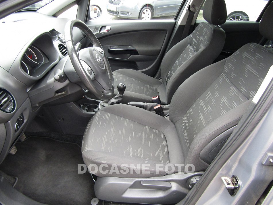 Opel Corsa 1.4i 