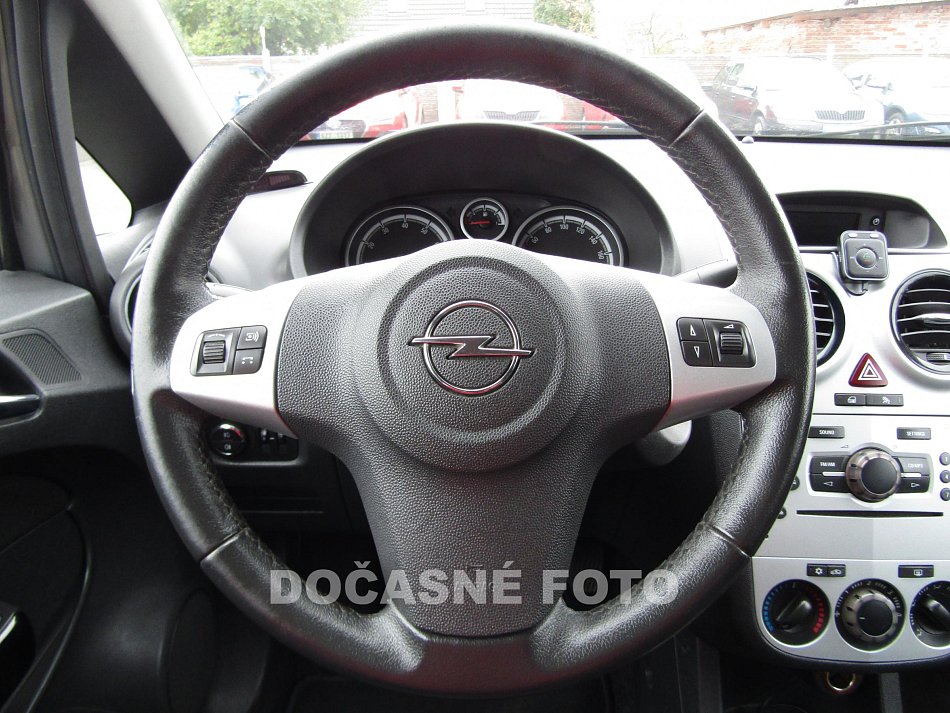 Opel Corsa 1.4i 