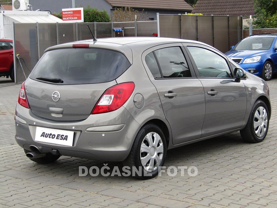 Opel Corsa 1.4i 