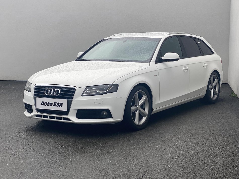 Audi A4 2.0 TDi S-line