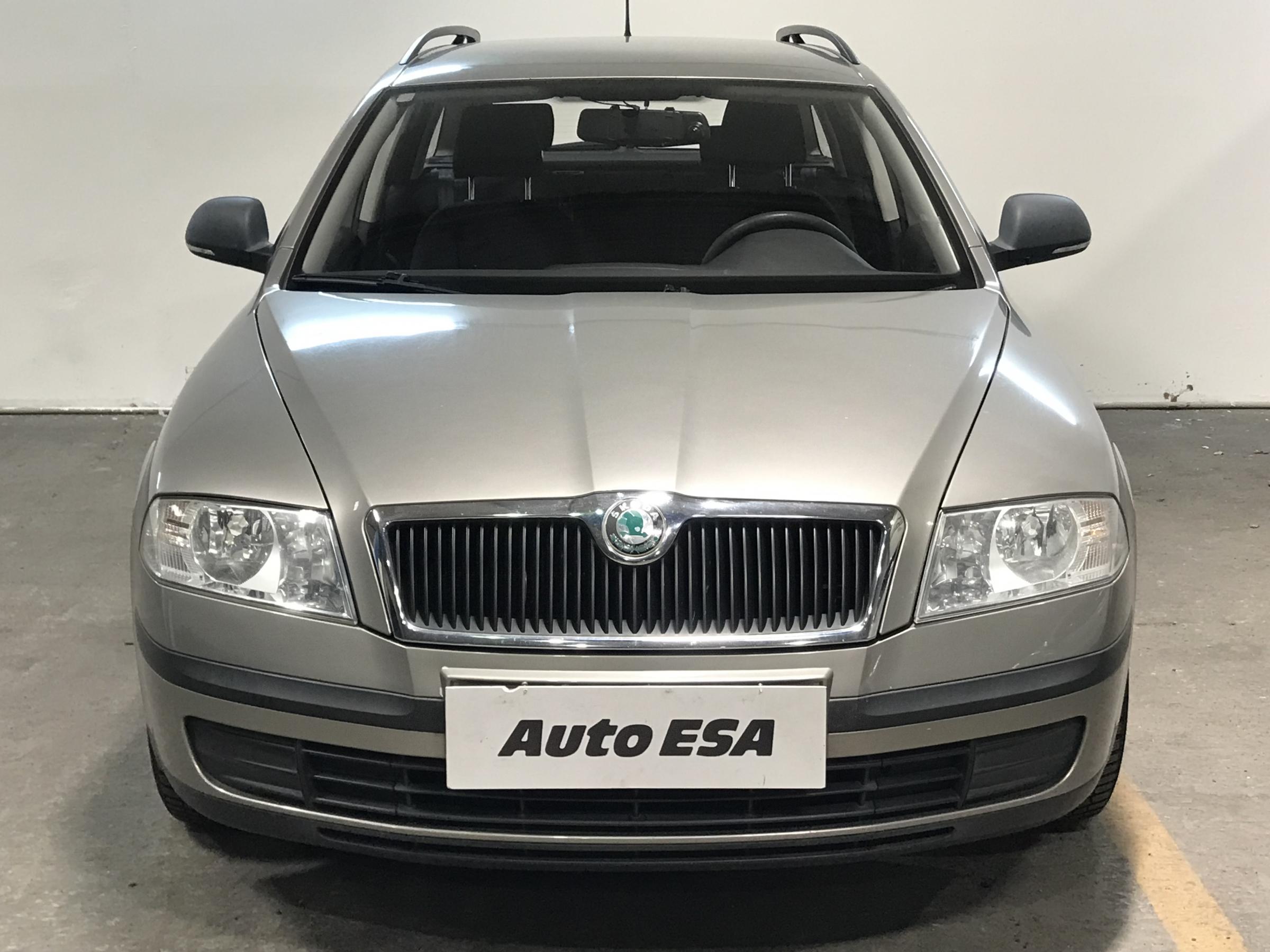 Škoda Octavia II, 2011 - pohled č. 2