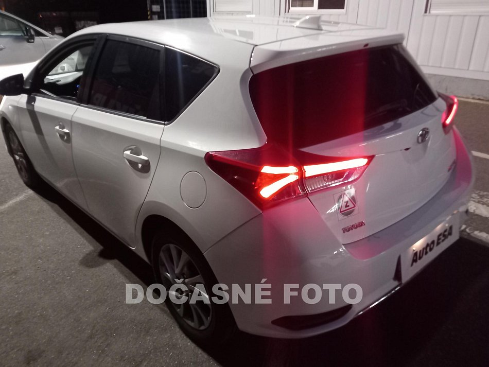 Toyota Auris 1.2i 