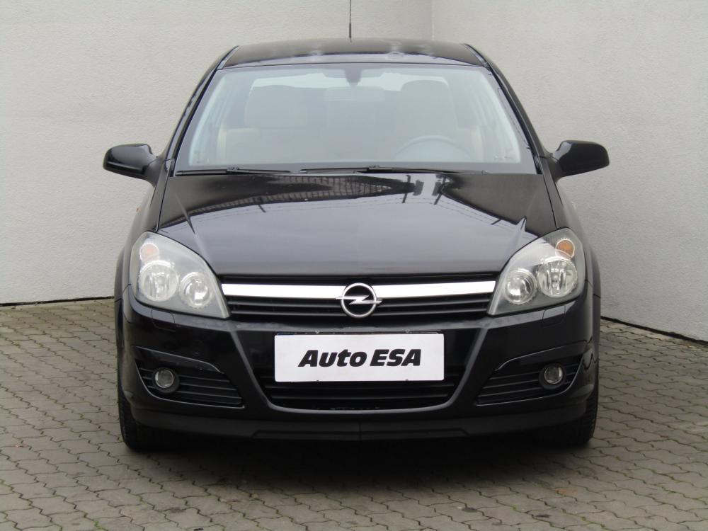 Opel Astra, 2006 - pohled č. 2