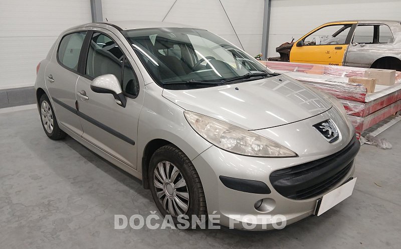 Peugeot 207 1.4i 