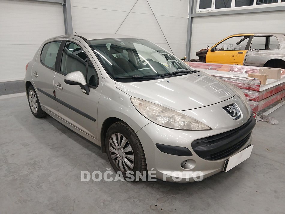 Peugeot 207 1.4i 