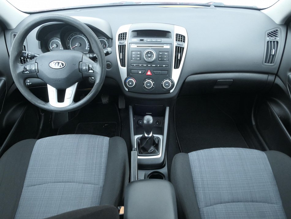 Kia Ceed 1.6 CVVT 