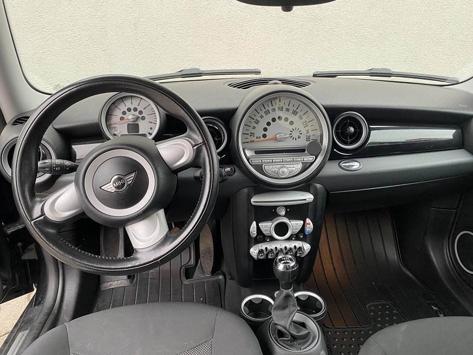 Mini Cooper 1.6 i 