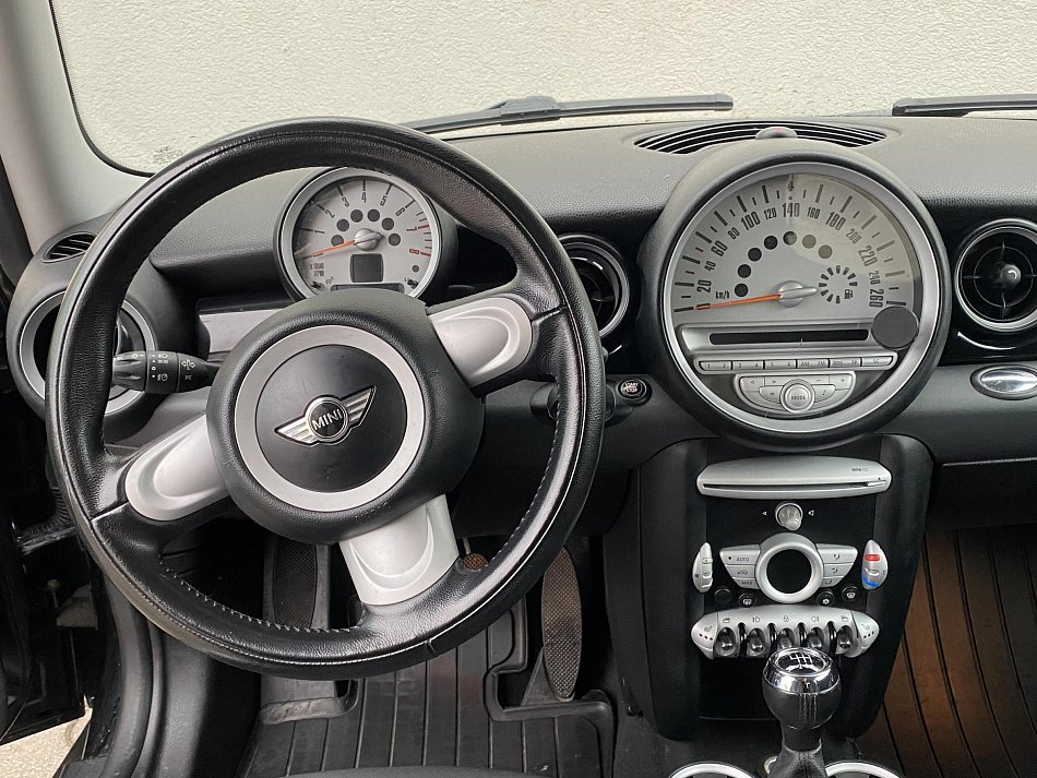 Mini Cooper 1.6 i 