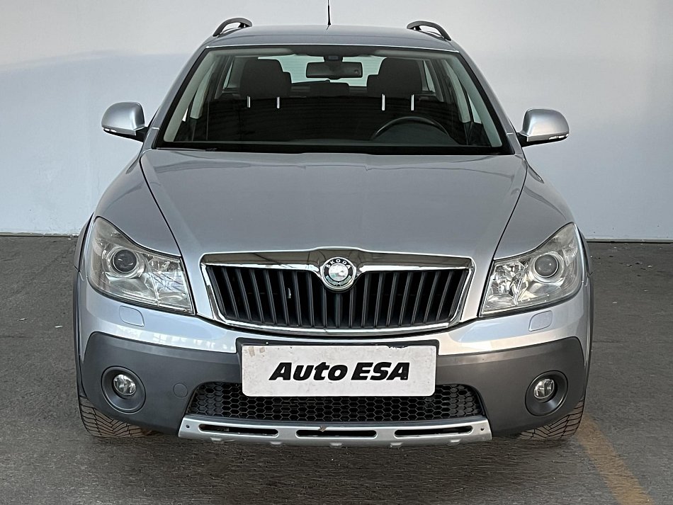 Škoda Octavia II 2.0 TDi Scout 4x4