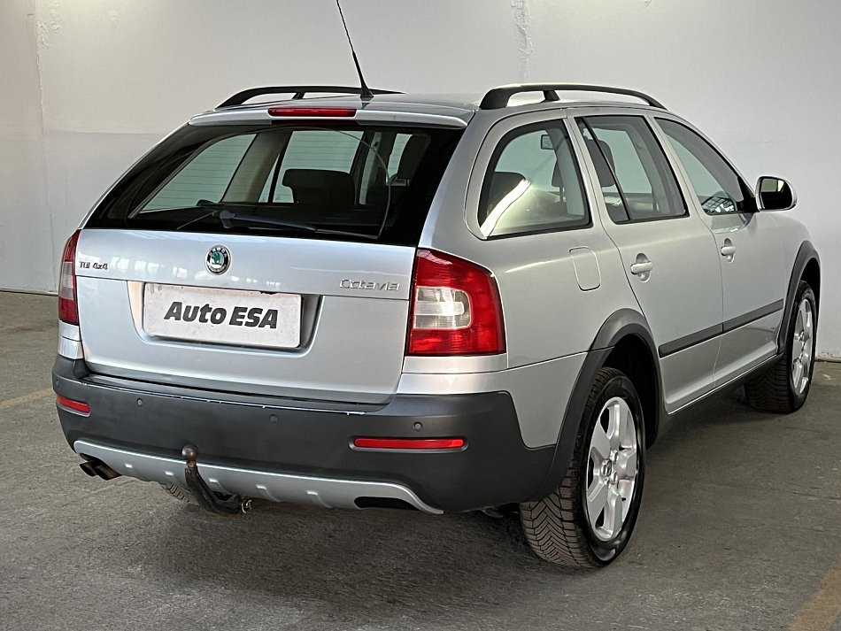 Škoda Octavia II 2.0 TDi Scout 4x4