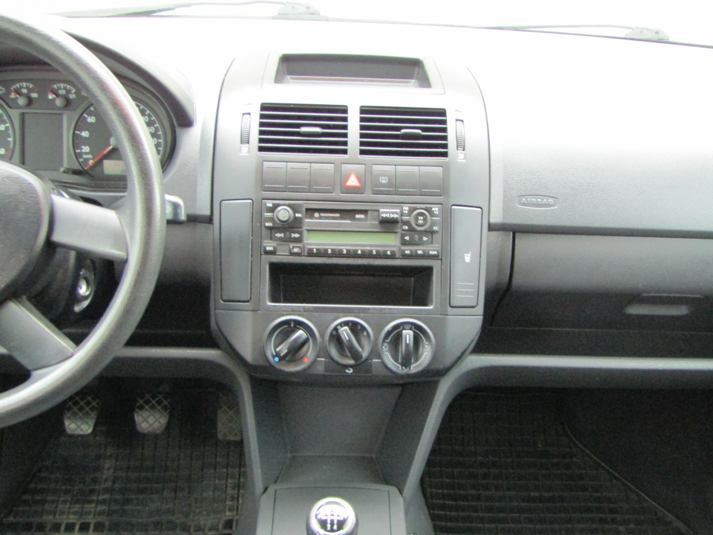 Volkswagen Polo, 2006 - pohled č. 10