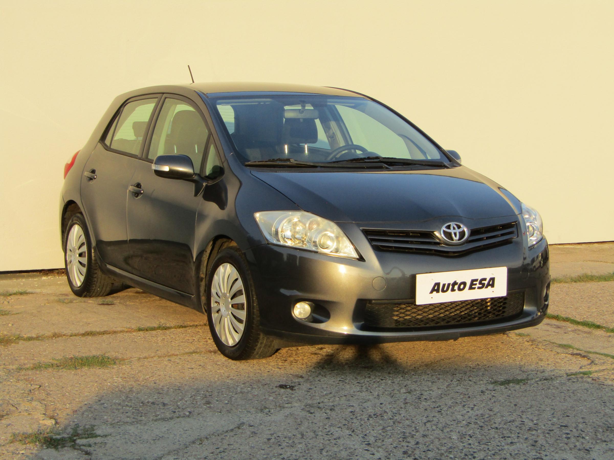 Toyota Auris, 2010 - pohled č. 1