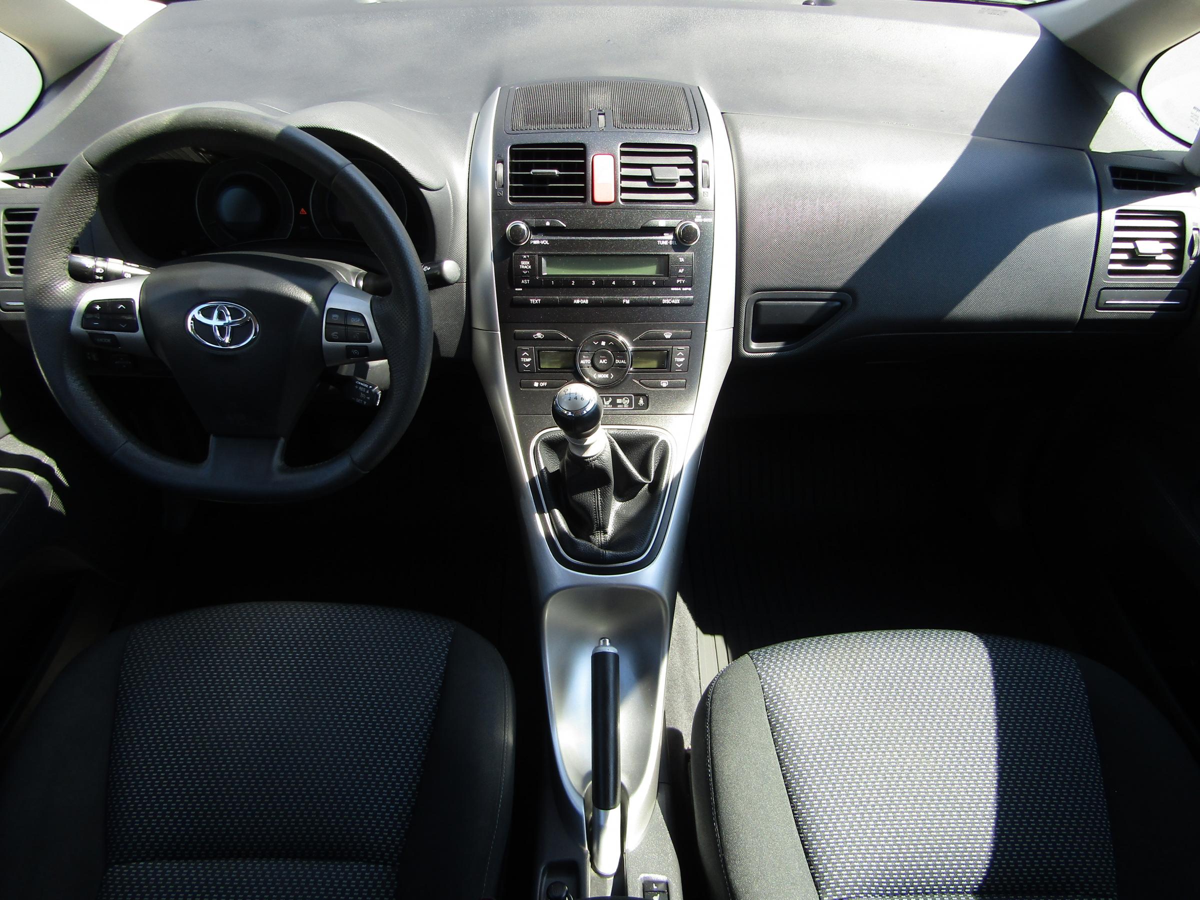 Toyota Auris, 2010 - pohled č. 11