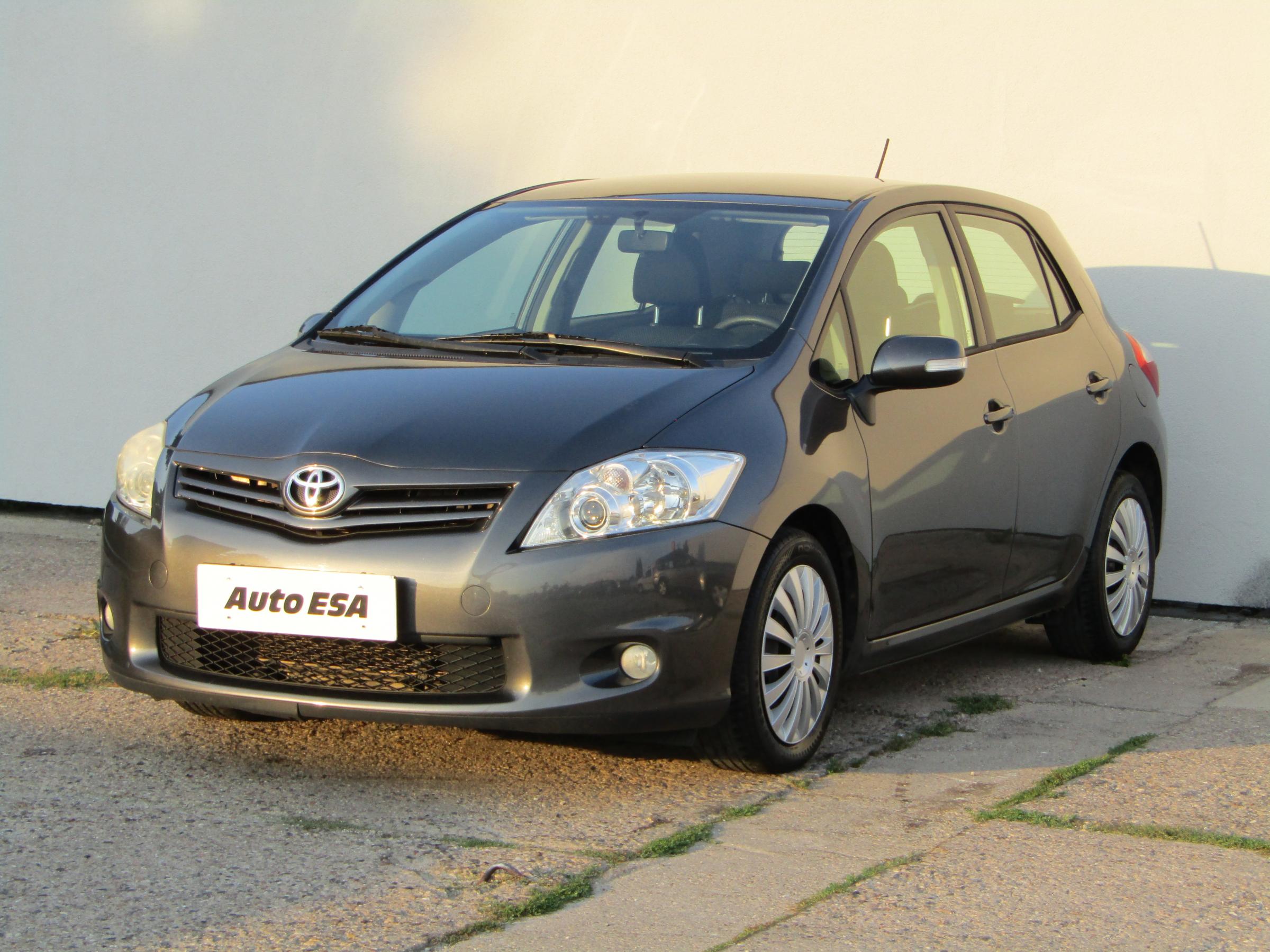 Toyota Auris, 2010 - pohled č. 3