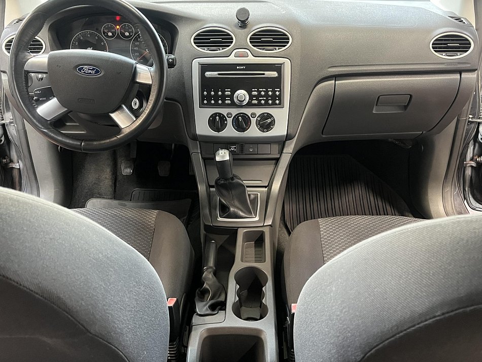 Ford Focus 1.6i 