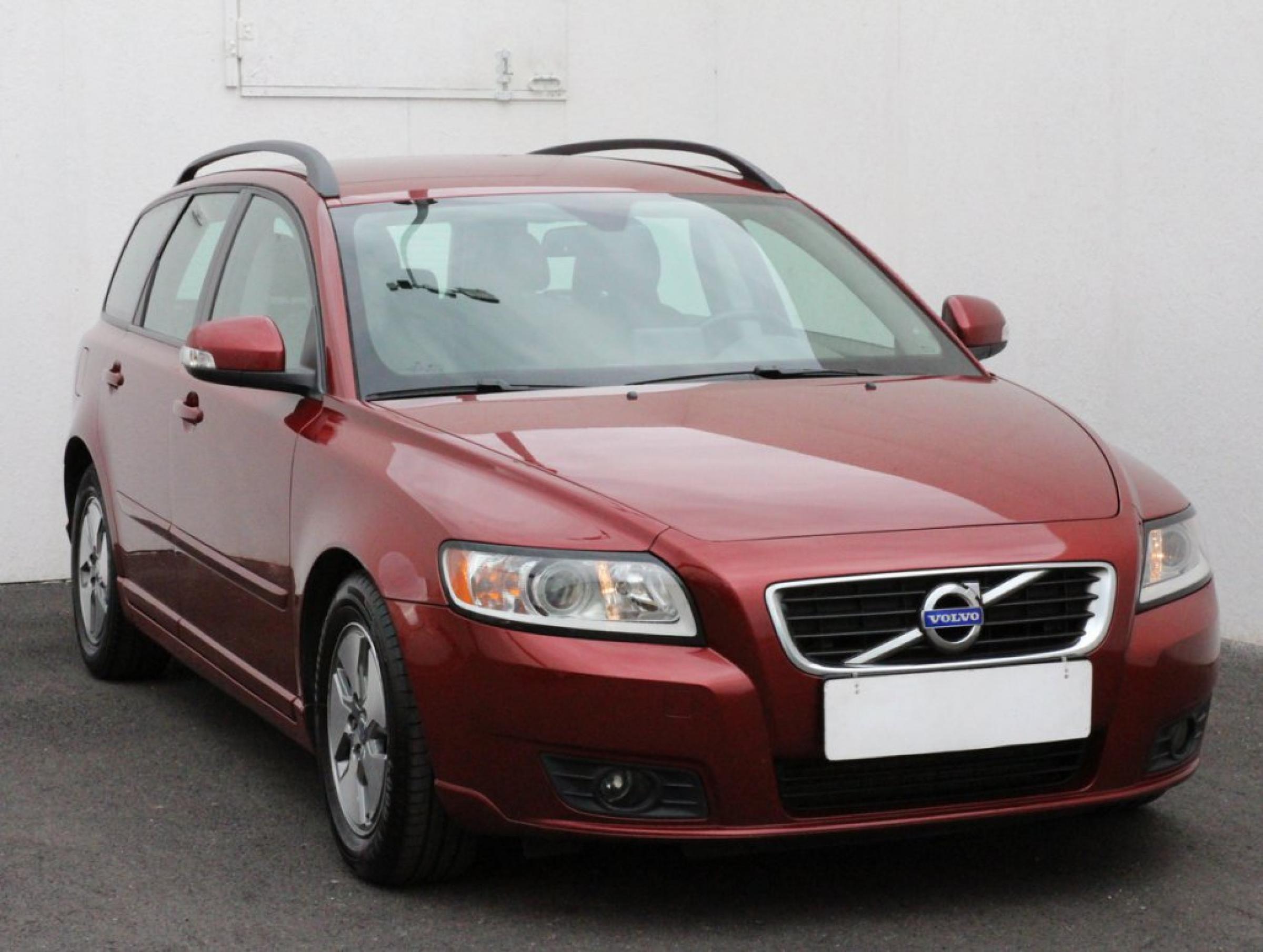 Volvo V50, 2005