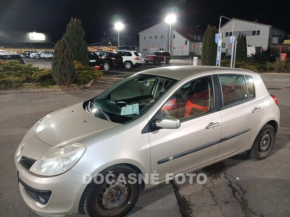 Renault Clio 1.6 