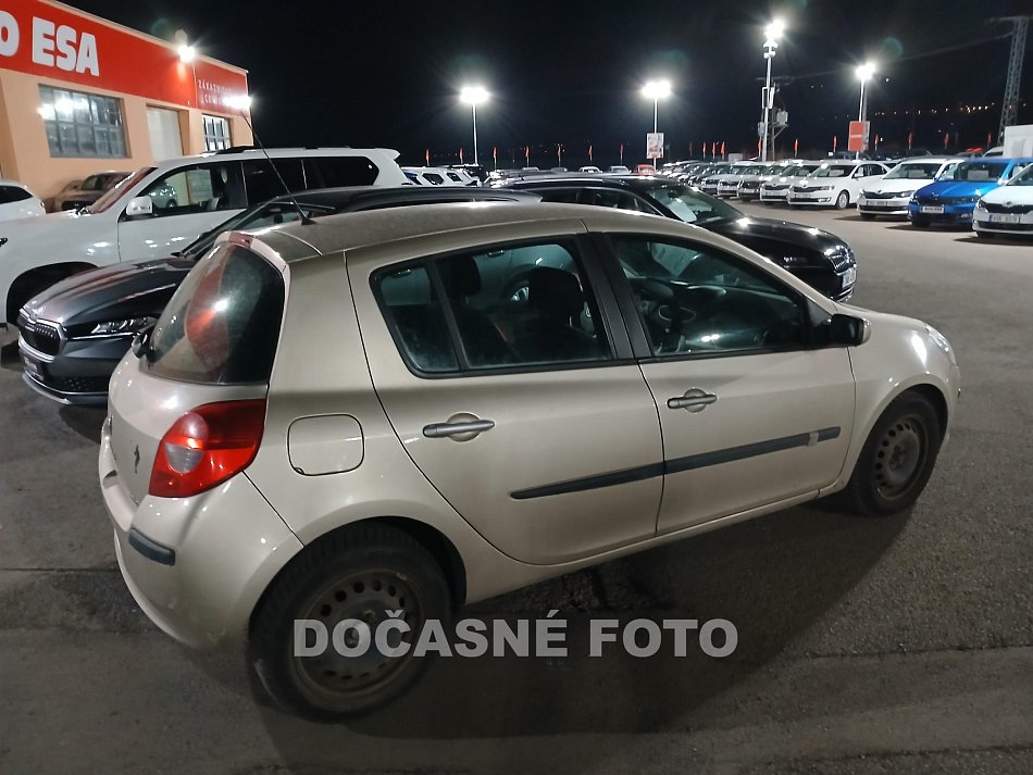 Renault Clio 1.6 