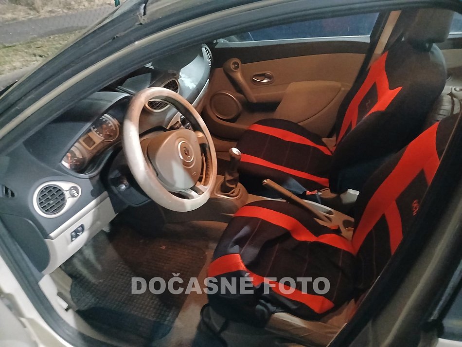 Renault Clio 1.6 