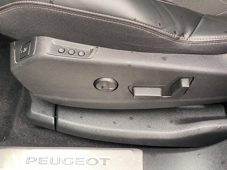 Peugeot 3008 2.0 HDi GT