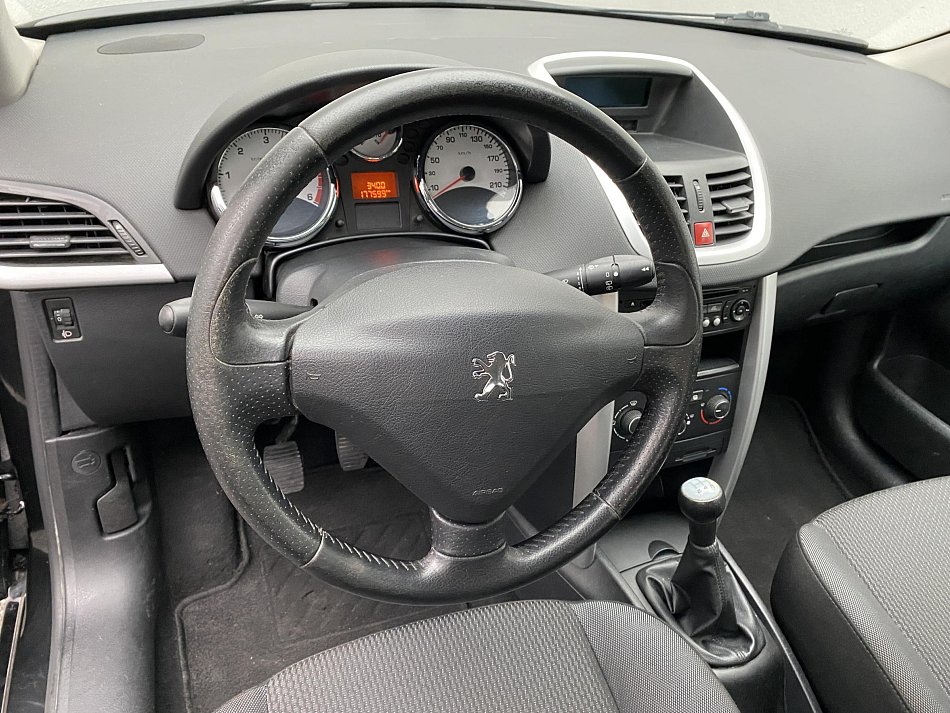 Peugeot 207 1.6 HDi 