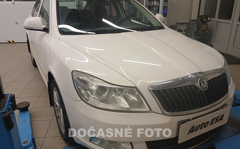 Škoda Octavia II 1.6 TDi Elegance