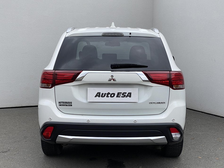 Mitsubishi Outlander 2.0 MIVEC Intense