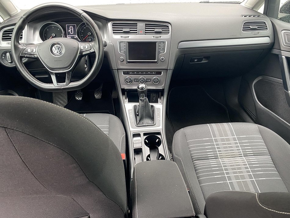 Volkswagen Golf 1.6TDi Lounge VII