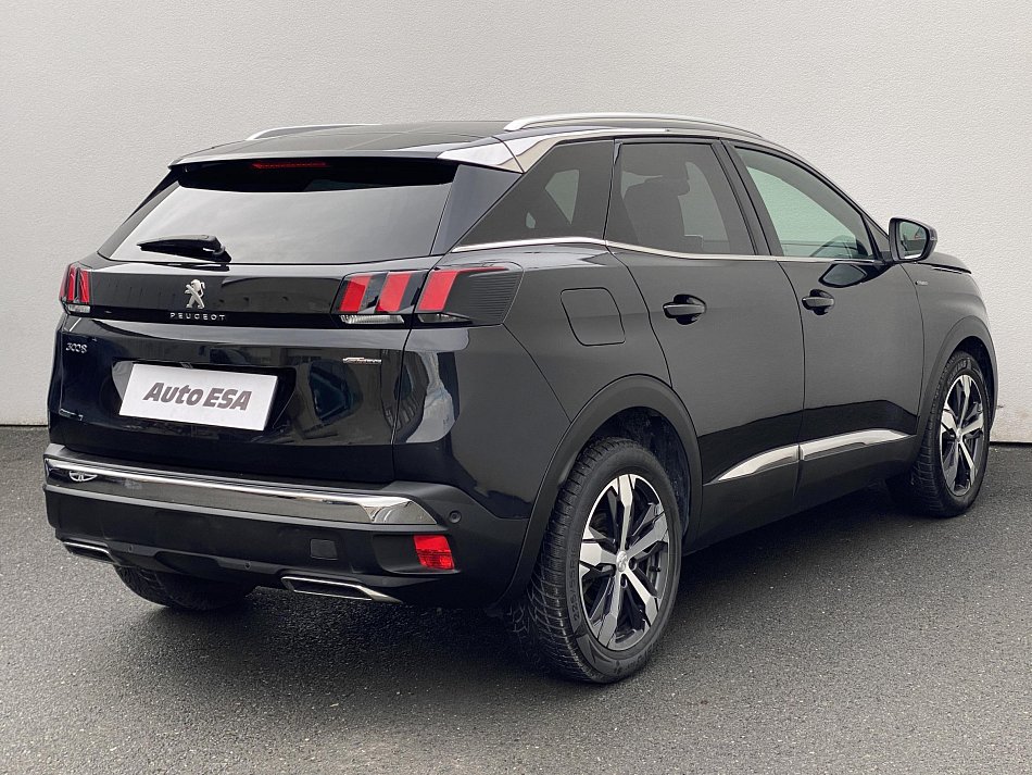 Peugeot 3008 1.2PT 