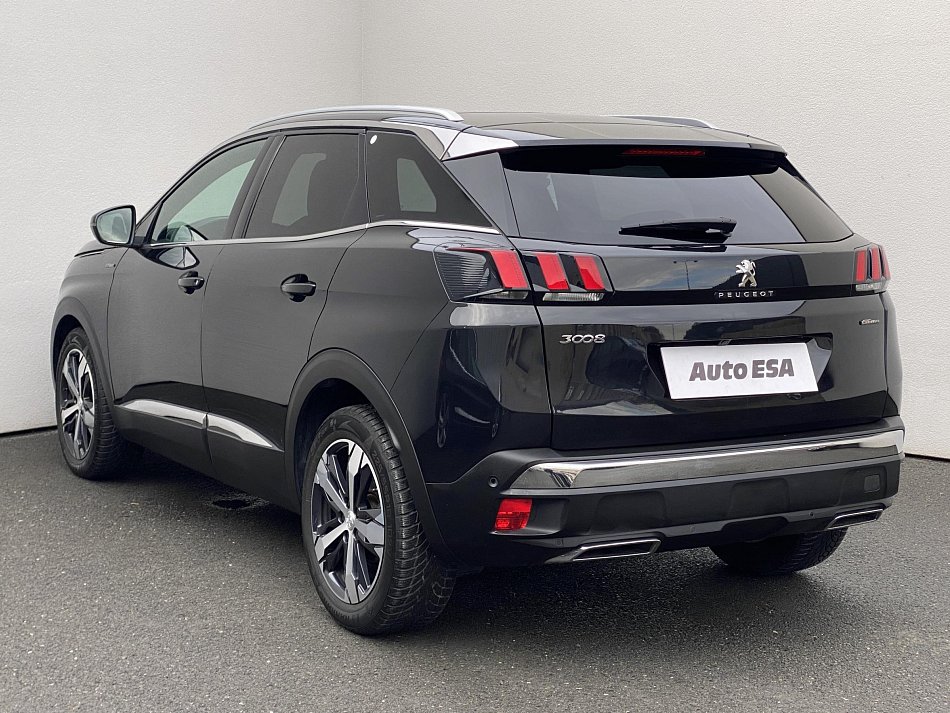 Peugeot 3008 1.2PT 