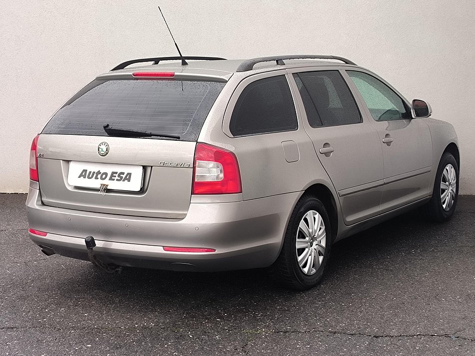 Škoda Octavia II 1.6 MPI Ambiente