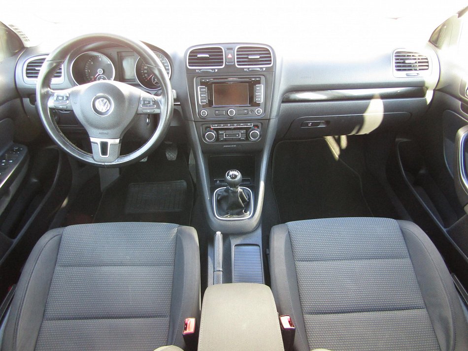 Volkswagen Golf 1.6 TDi 