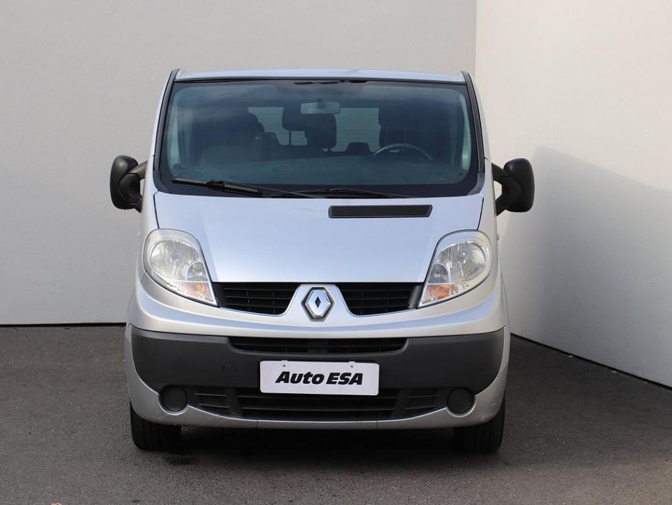 Renault Trafic 2.0dCi Passenger 8míst