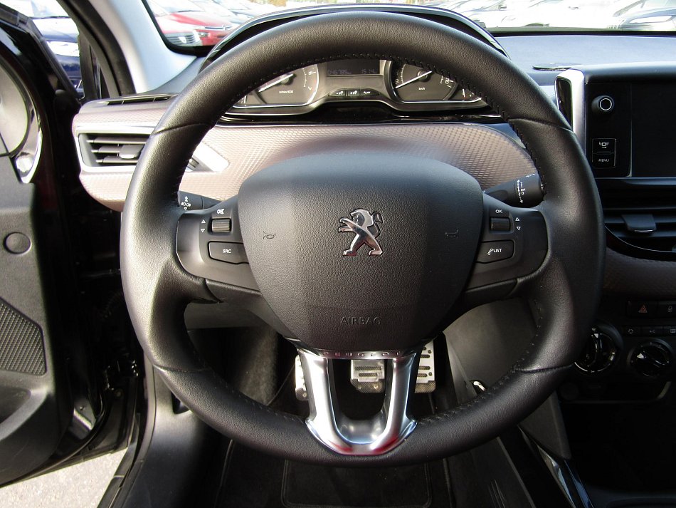 Peugeot 2008 1.6i 