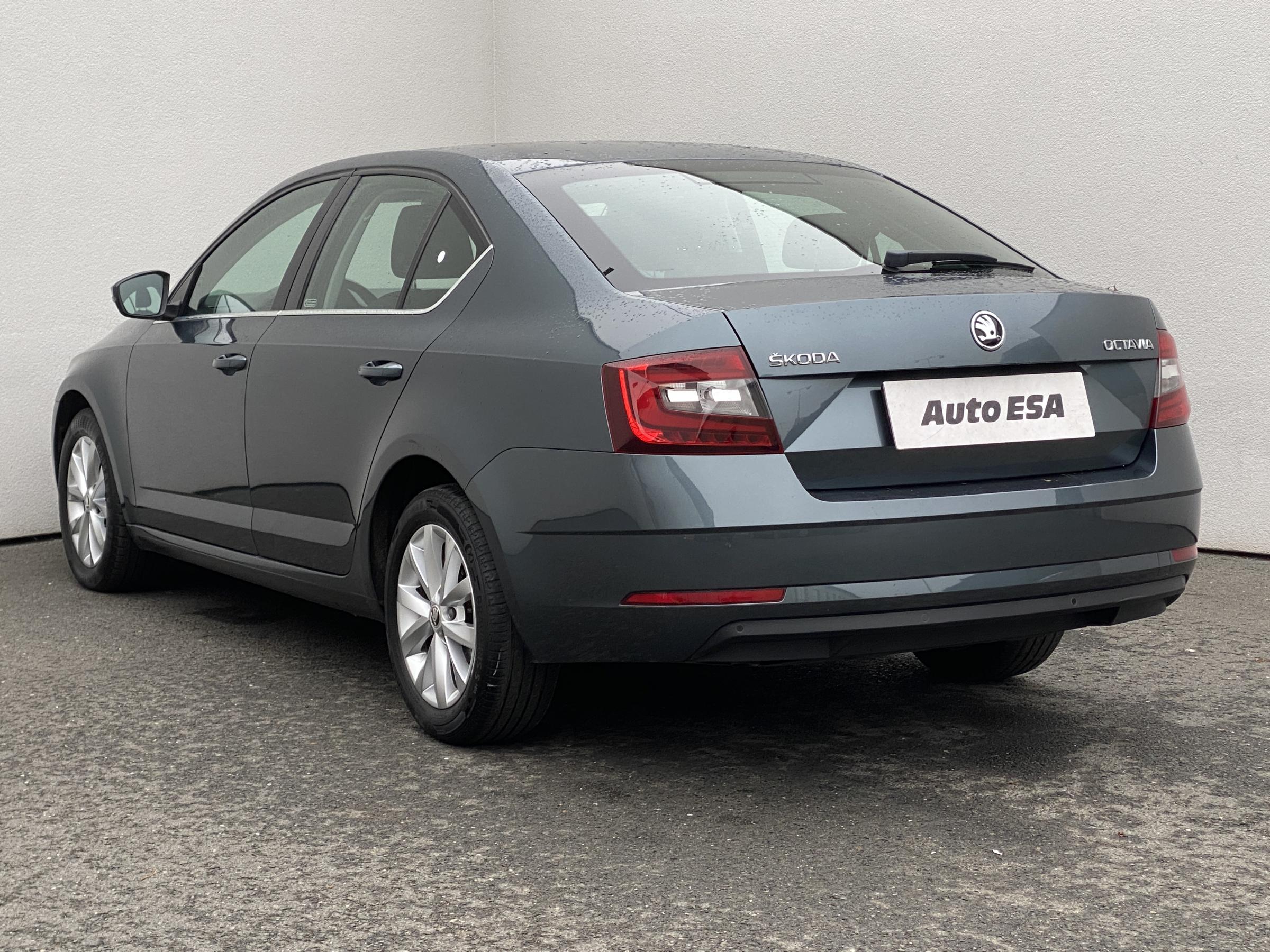 Škoda Octavia III, 2018 - pohled č. 6