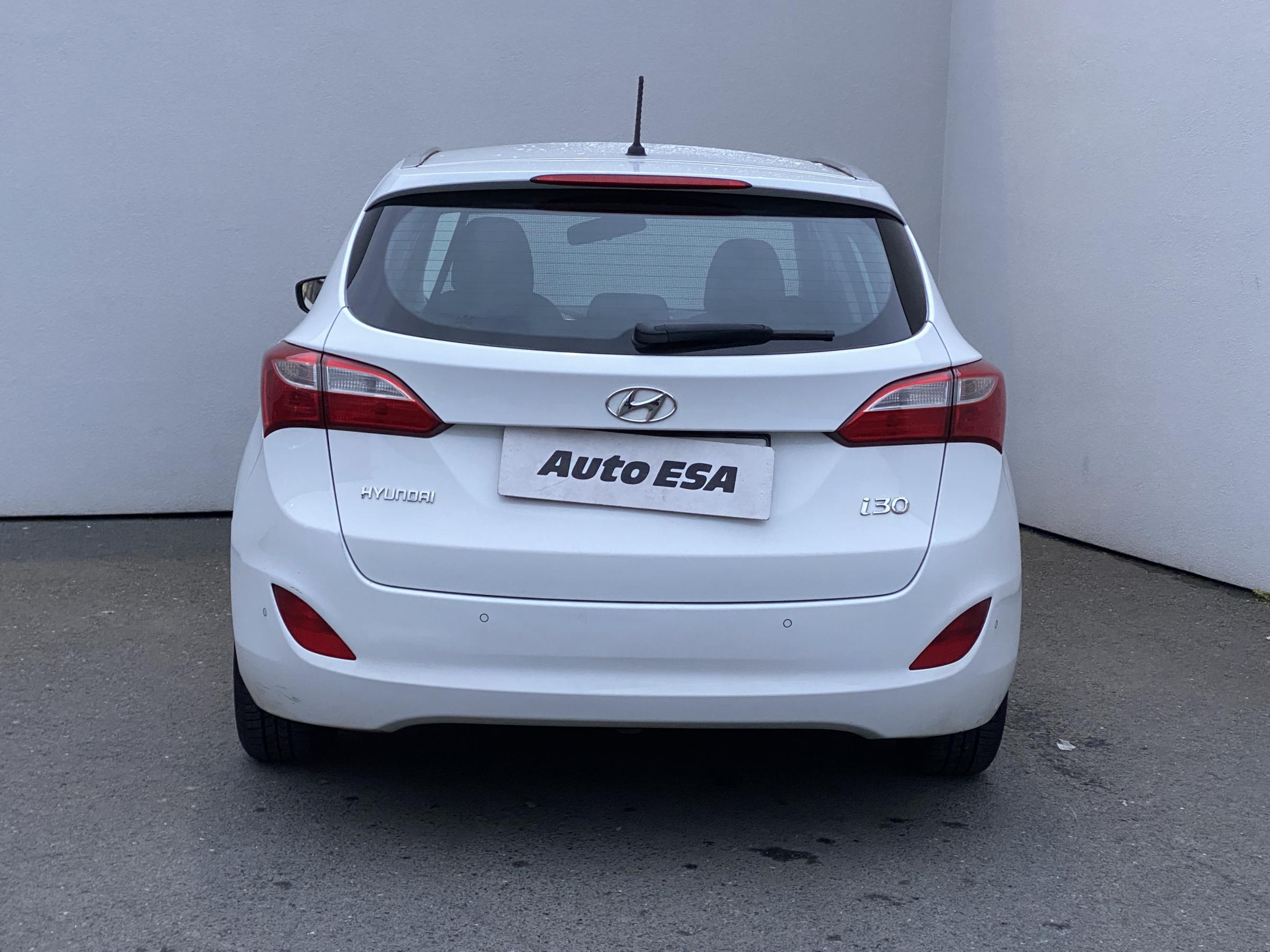 Hyundai i30, 2015 - pohled č. 5