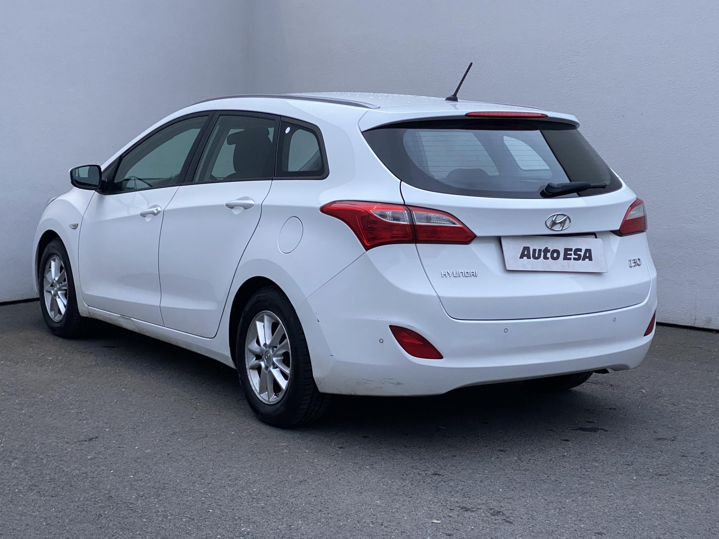 Hyundai i30, 2015 - pohled č. 6