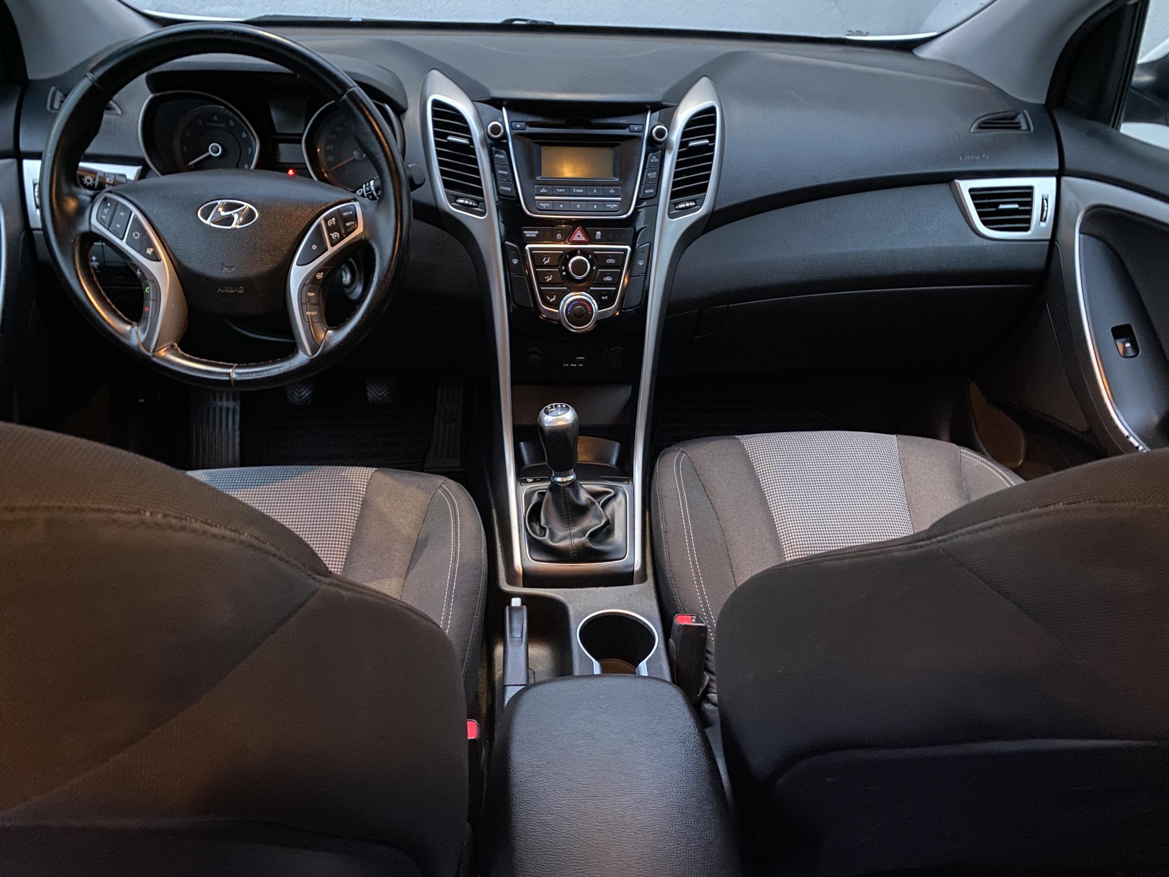 Hyundai i30, 2015 - pohled č. 9